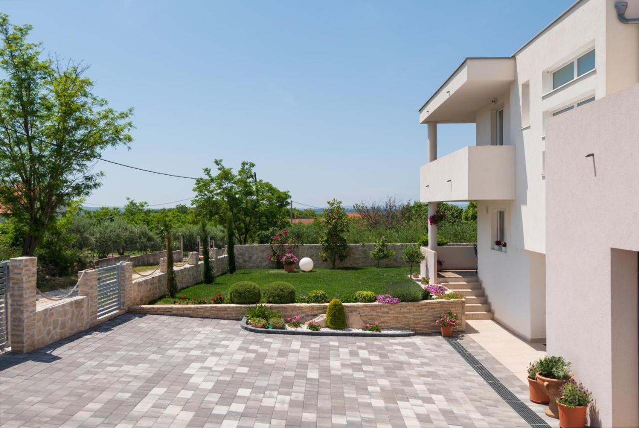 Spacious And Fully Equipped Apartment Near Zadar Smokovic Exterior foto